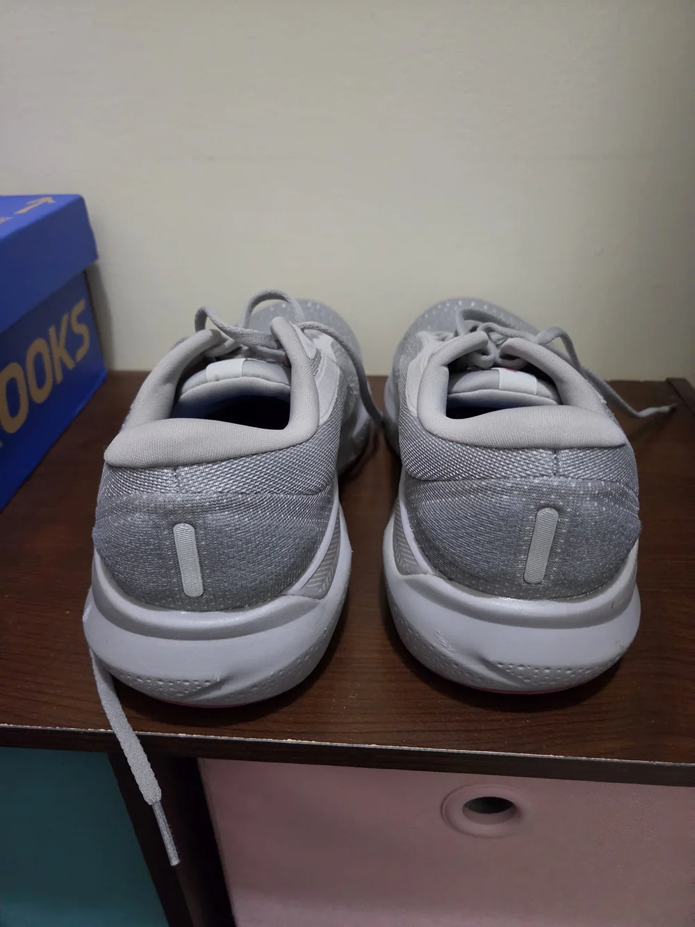 Brooks Women's Running Shoes - Light Gray with Pink Accents